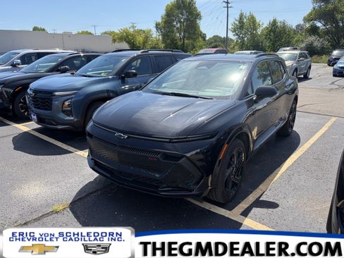 Used 2026 Chevrolet Equinox EV RS w/ Convenience Package II AWD/4WD image 1