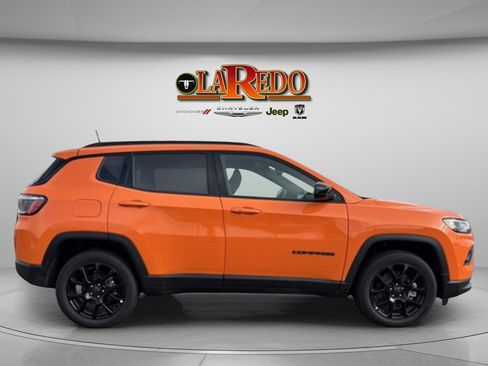 New 2026 Jeep Compass Latitude image 8