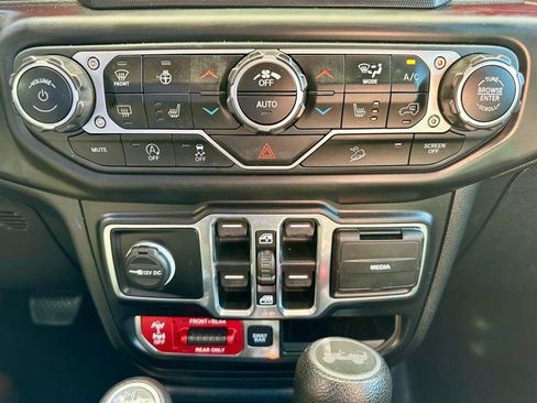 Used 2020 Jeep Wrangler Unlimited Rubicon image 30