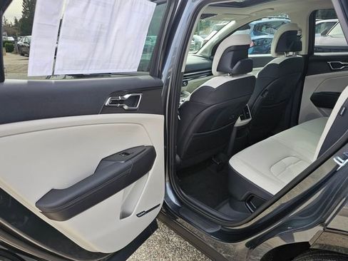 New 2026 Kia Sportage SX Prestige AWD/4WD image 13