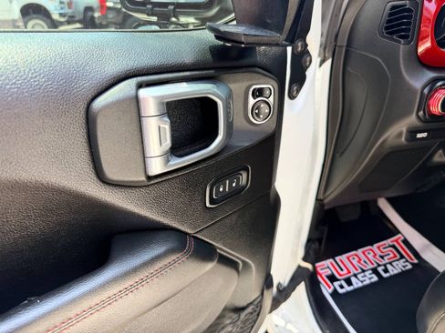 Used 2020 Jeep Gladiator Rubicon AWD/4WD image 20