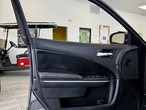 Used 2021 Dodge Charger SXT w/ Leather Interior Group image 15