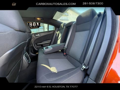 Used 2022 Dodge Charger Scat Pack w/ Harman/Kardon Audio Group RWD image 23