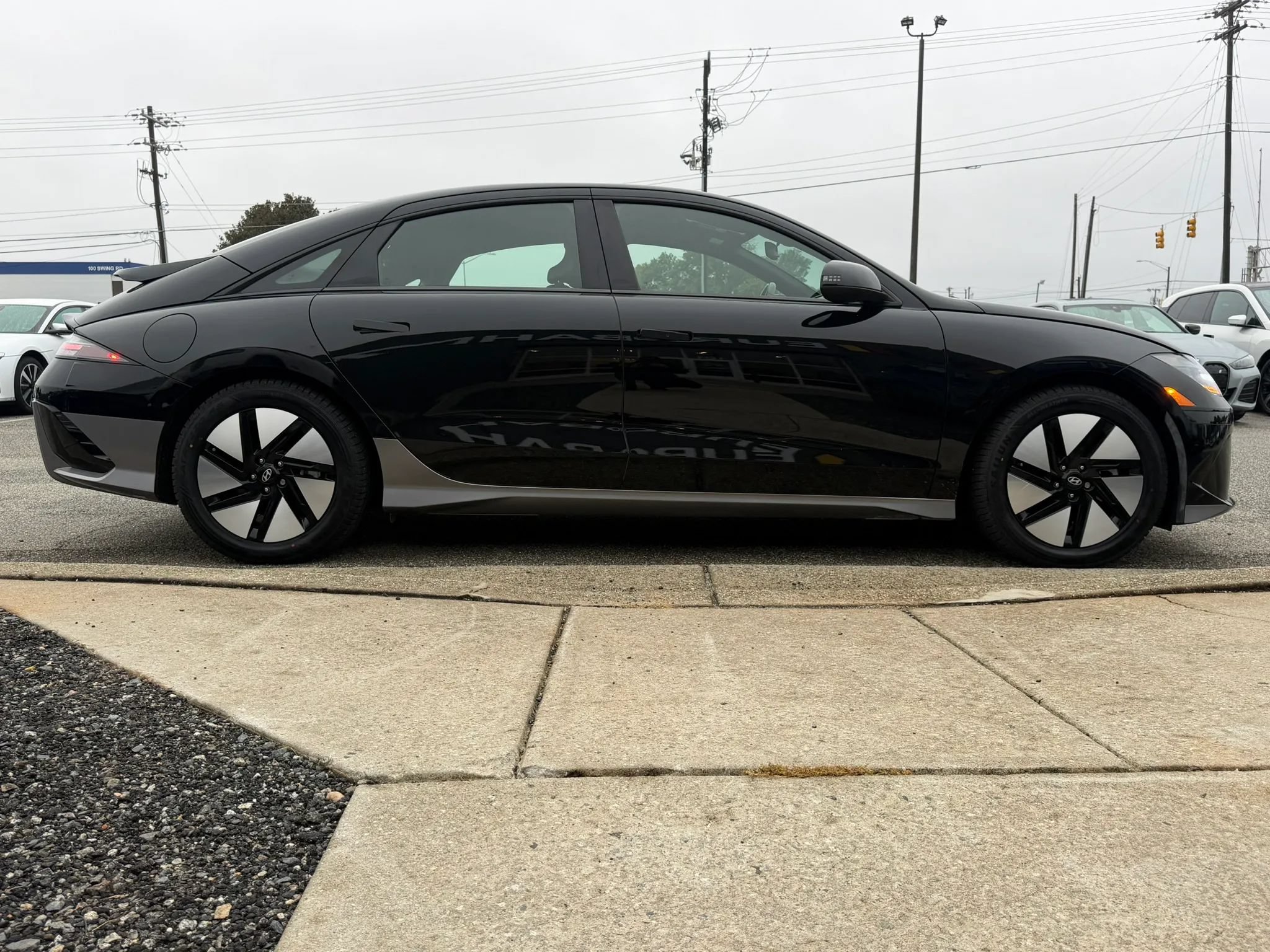 Used 2024 Hyundai Ioniq 6 SE AWD/4WD image 24