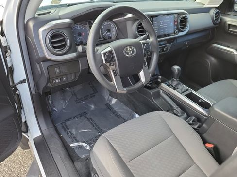 Used 2022 Toyota Tacoma SR5 image 19