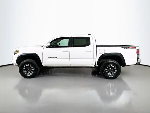 Used 2022 Toyota Tacoma TRD Off-Road AWD/4WD image 4