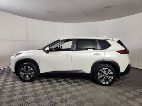 Used 2023 Nissan Rogue SV FWD image 4