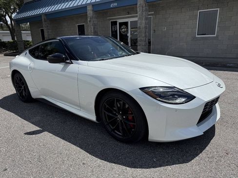 Used 2024 Nissan Z Performance w/ Floor Mat Package RWD image 10