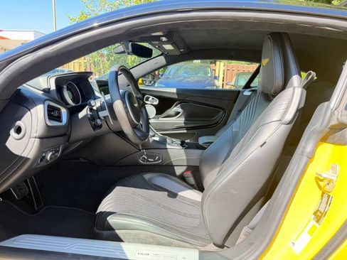 Used 2020 Aston Martin DB11 Coupe RWD image 11