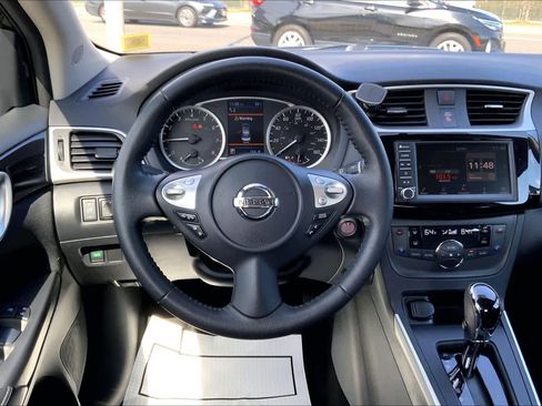 Used 2019 Nissan Sentra SV w/ Special Edition Package image 5