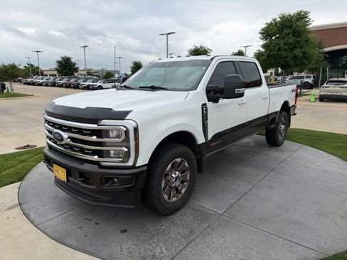 Certified 2024 Ford F250 King Ranch AWD/4WD image 3