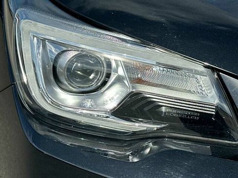 Used 2018 Subaru Forester 2.5i Limited AWD/4WD image 32