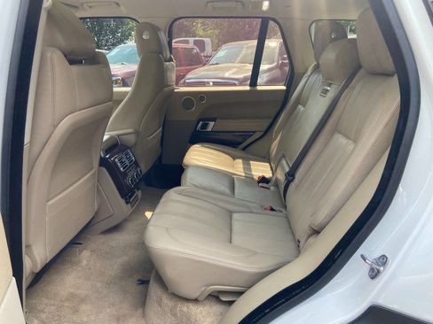 Used 2017 Land Rover Range Rover HSE AWD/4WD image 17