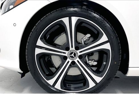 New 2025 Mercedes-Benz C 300 4MATIC Sedan image 11