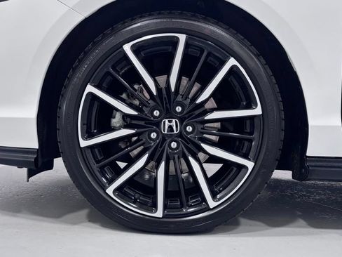 Used 2023 Honda Accord Touring image 30