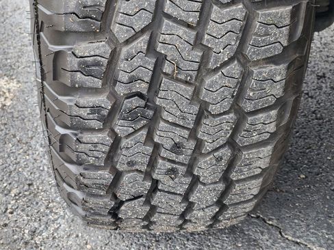 Used 2020 Chevrolet Silverado 1500 LT w/ Texas Edition image 10