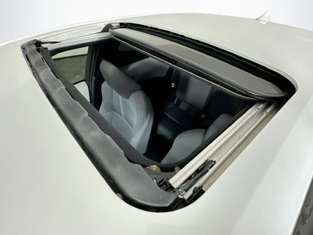 Certified 2024 Toyota Corolla SE w/ SE Package FWD image 21