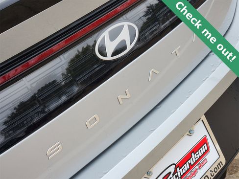 Used 2025 Hyundai Sonata SE image 12