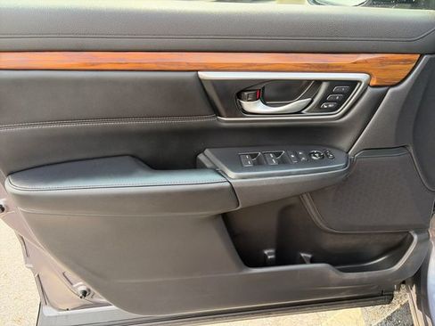 Used 2022 Honda CR-V Touring image 19