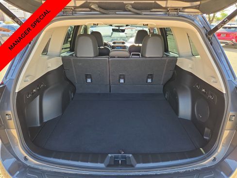 Used 2024 Subaru Forester Limited w/ Convenience Package AWD/4WD image 12