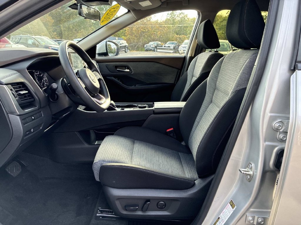 Certified 2023 Nissan Rogue SV AWD/4WD image 19