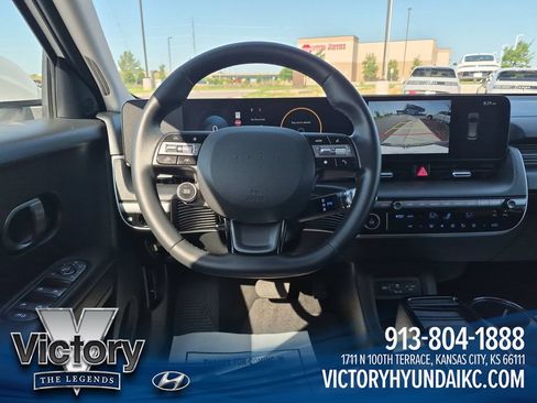 Used 2025 Hyundai Ioniq 5 SEL RWD image 13
