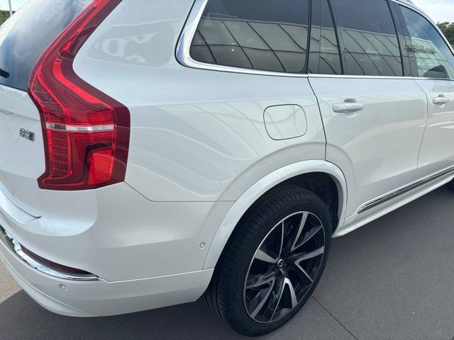 Used 2024 Volvo XC90 B5 Plus AWD/4WD image 3