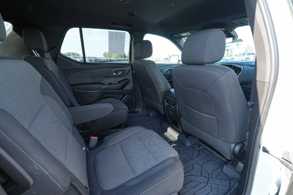 Used 2023 Chevrolet Traverse LT w/ LPO, Floor Liner Package AWD/4WD image 26