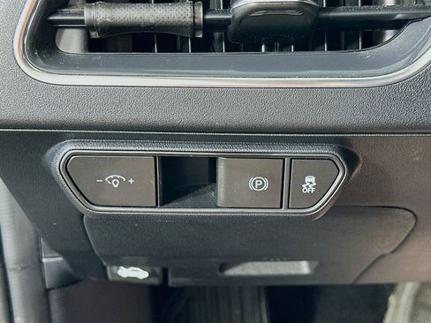 Used 2025 Kia K4 EX image 21