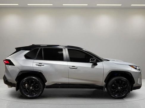 Used 2024 Toyota RAV4 XSE AWD/4WD image 2