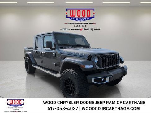 Used 2025 Jeep Gladiator Sport AWD/4WD image 1