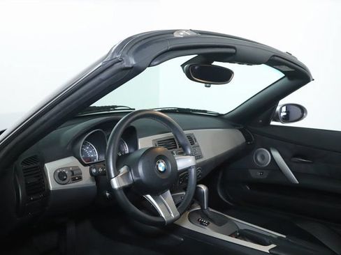 Used 2003 BMW Z4 3.0i RWD image 19