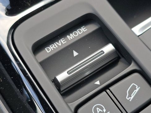 New 2025 Honda Pilot TrailSport image 14