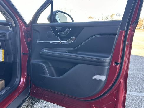 New 2026 Lincoln Corsair Reserve w/ Jet Appearance Package image 23