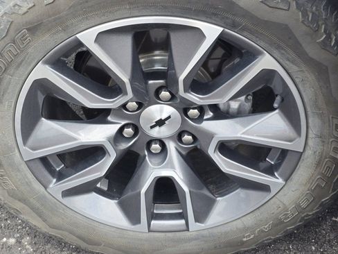 Used 2019 Chevrolet Silverado 1500 RST image 30