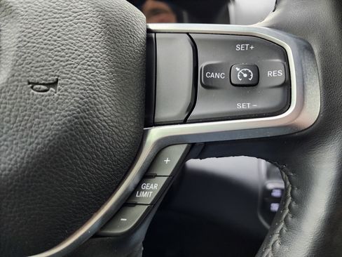 Used 2024 RAM 2500 Big Horn w/ Tech Package image 18