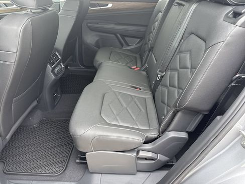 New 2026 Volkswagen Atlas SE FWD image 24