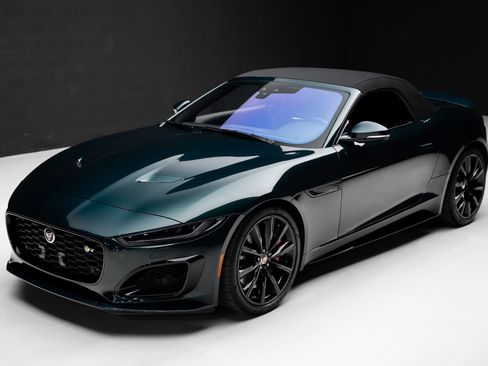 Used 2021 Jaguar F-TYPE R AWD/4WD image 5