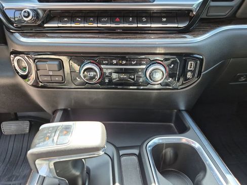 Used 2022 GMC Sierra 1500 Elevation w/ Elevation Premium Package AWD/4WD image 29