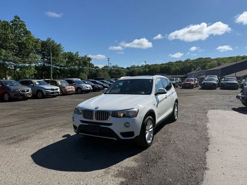 Used 2017 BMW X3 xDrive28i AWD/4WD image 1