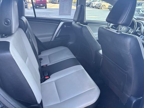 Used 2018 Toyota RAV4 Limited AWD/4WD image 35
