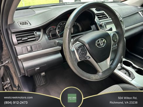 Used 2014 Toyota Camry SE FWD image 9