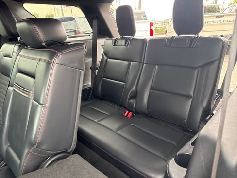 Used 2025 Ford Explorer ST-Line w/ ST-Line Street Pack AWD/4WD image 29