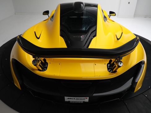 Used 2015 McLaren P1 RWD image 33