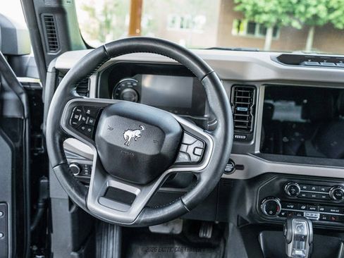 Used 2024 Ford Bronco Wildtrak AWD/4WD image 42