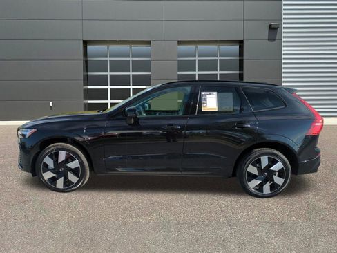 Certified 2025 Volvo XC60 T8 Plus w/ Protection Package Premier AWD/4WD image 4