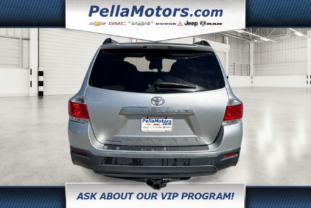 Used 2011 Toyota Highlander Limited w/ Tow Pkg FWD image 4