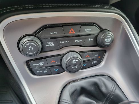 Used 2022 Dodge Challenger R/T Scat Pack RWD image 31