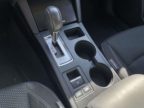 Used 2018 Subaru Outback 2.5i Premium image 21