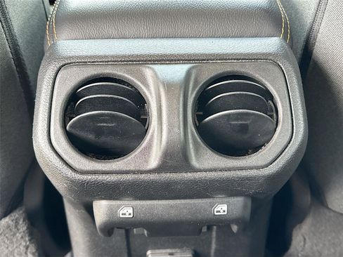 Used 2024 Jeep Wrangler Unlimited Sahara AWD/4WD image 24